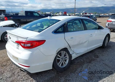 2017 Hyundai Sonata z USA, uszkodzony, nr VIN 5NPE24AF5HH574621